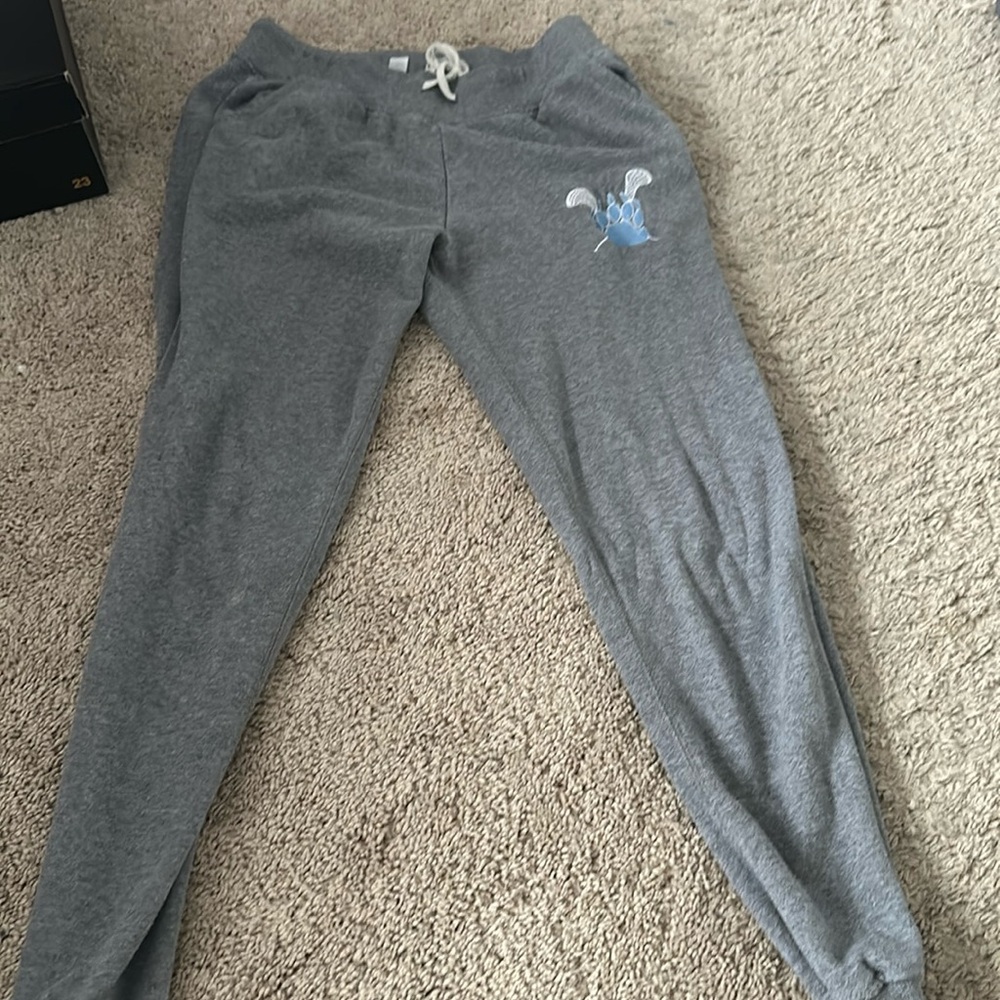 adult small sweatpants and short